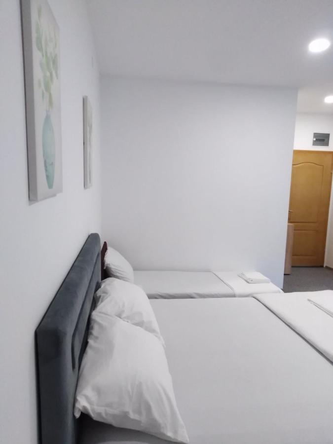 Vinarija "Delmo" Apartments Trebinje Ngoại thất bức ảnh