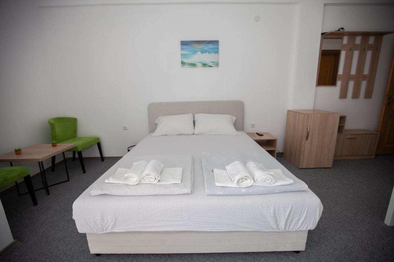 Vinarija "Delmo" Apartments Trebinje Ngoại thất bức ảnh
