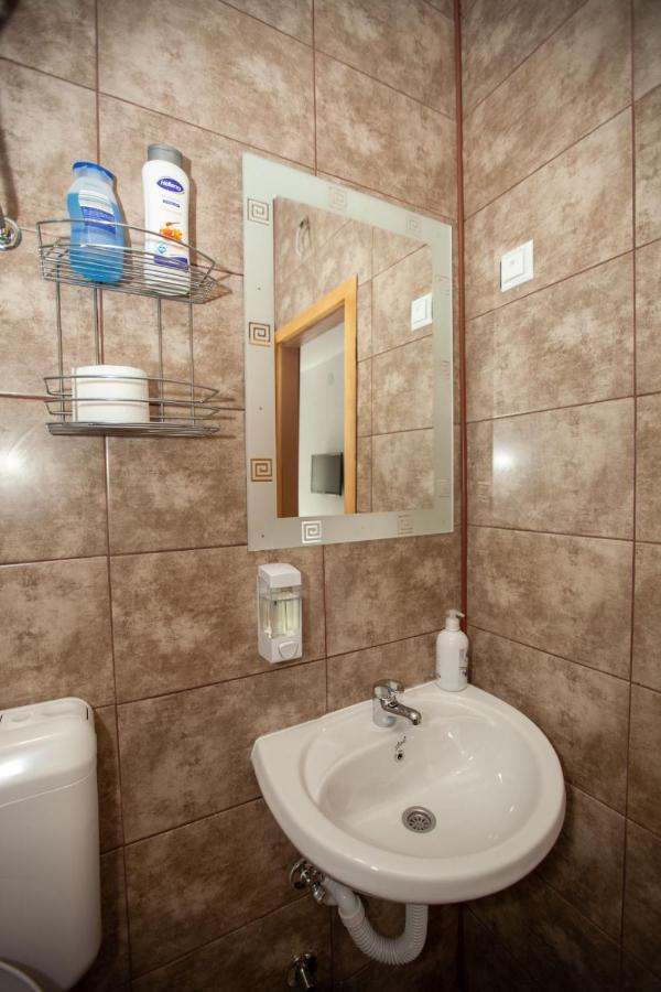 Vinarija "Delmo" Apartments Trebinje Ngoại thất bức ảnh