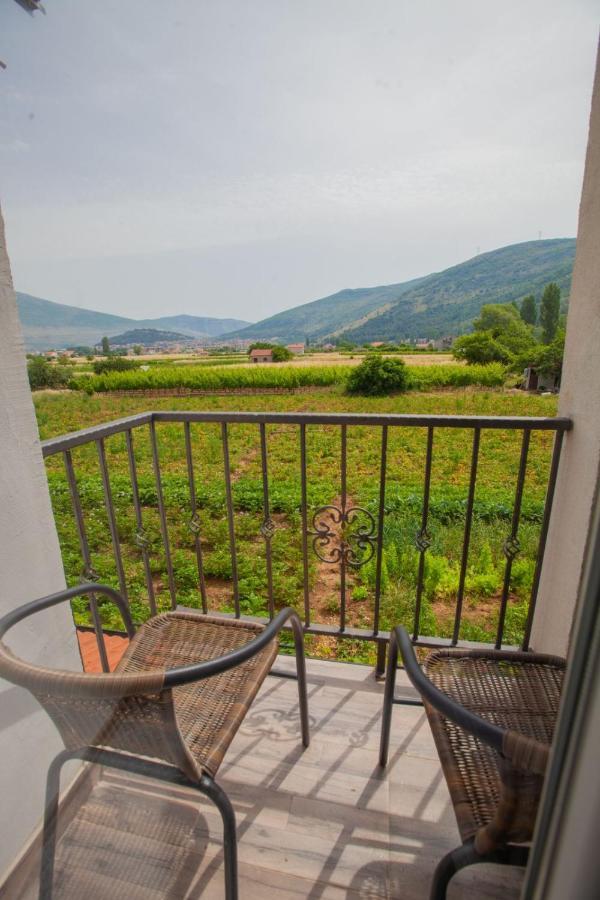 Vinarija "Delmo" Apartments Trebinje Ngoại thất bức ảnh