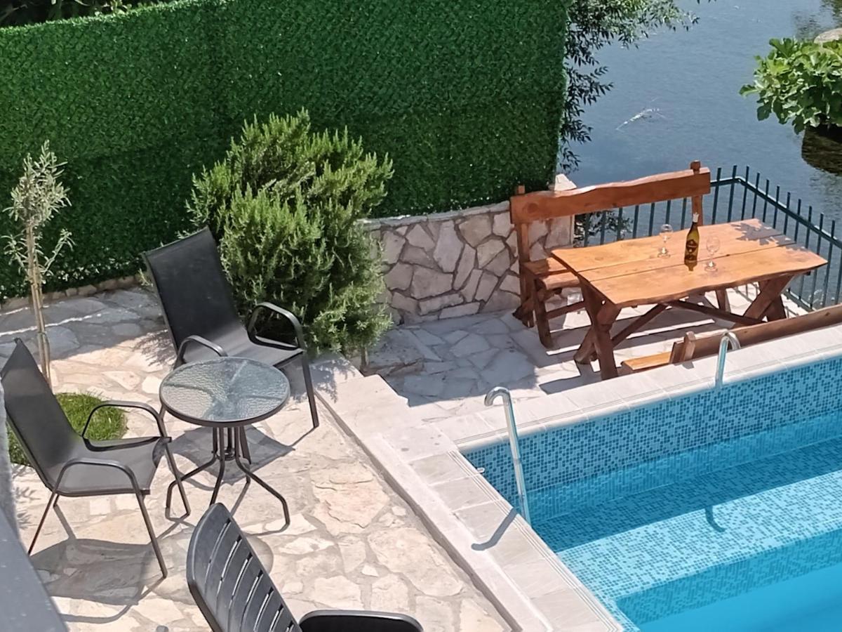 Vinarija "Delmo" Apartments Trebinje Ngoại thất bức ảnh